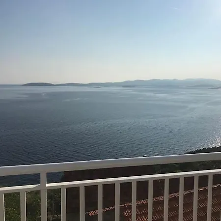 Captain Branko Semesterbostad Orebić