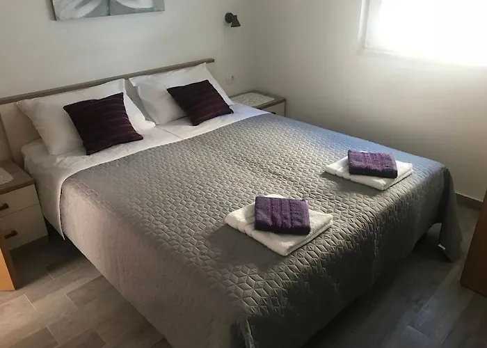 Semesterbostad Captain Branko *